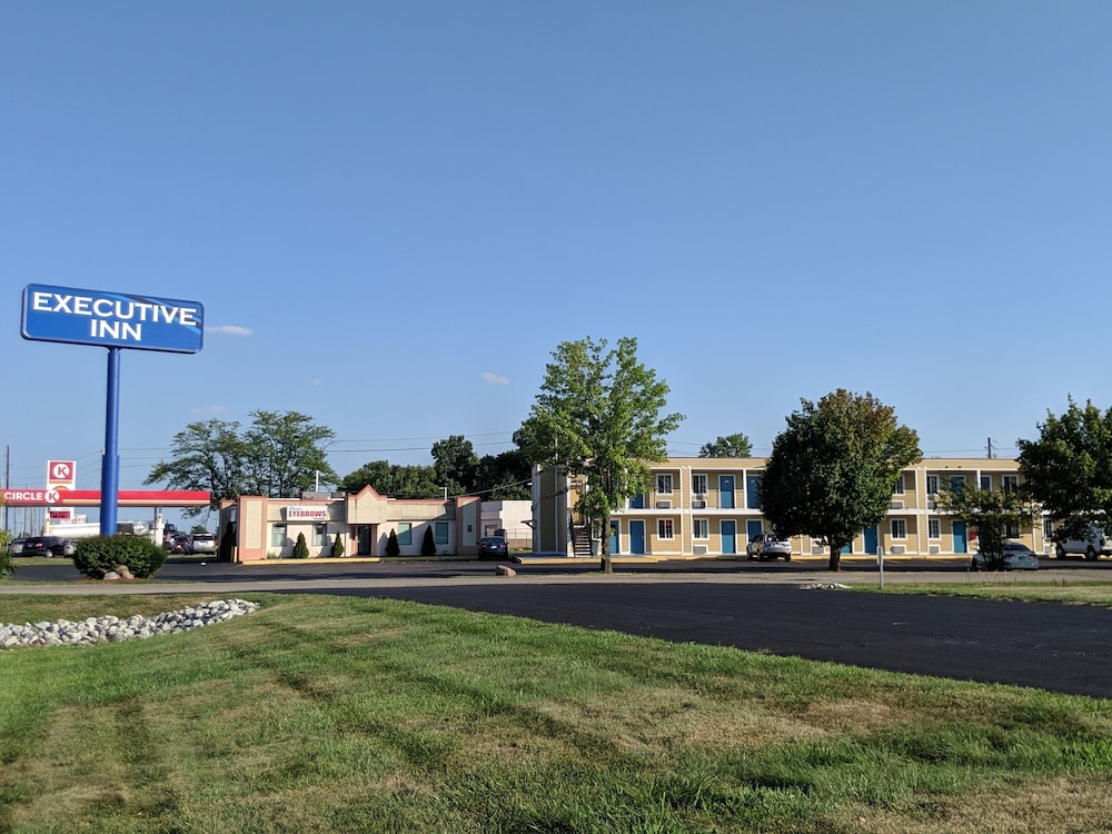 Executive Inn - last minute hotel in Indianapolis