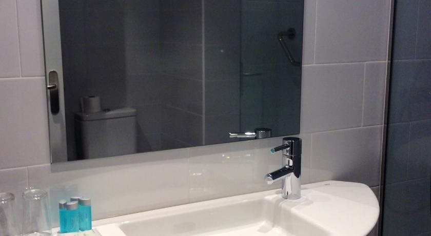 Hotel Canet - carbon neutral hotel in Castello D'empuries