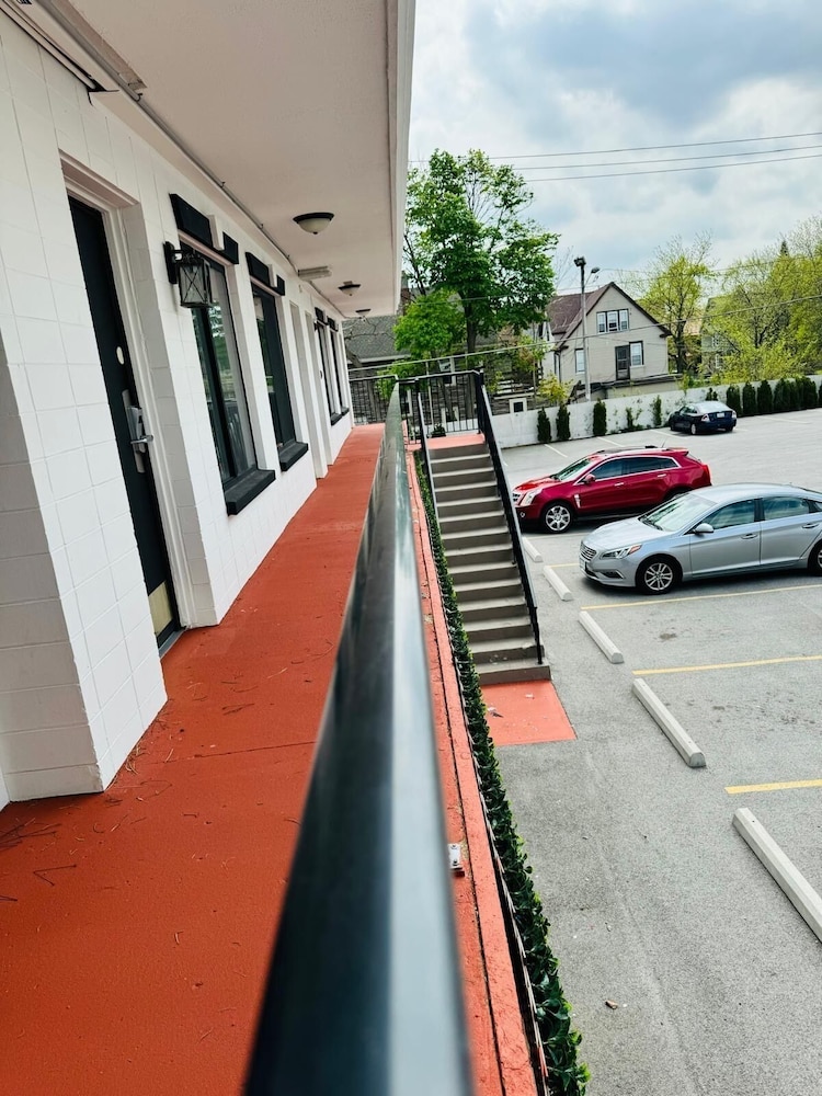 The Village Inn Hotel - photo 76