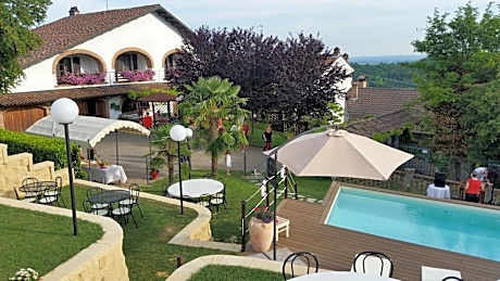 Bed And Breakfast Olimpia — 4-Star Luxury Hotel in San Salvatore Monferrato, Italy