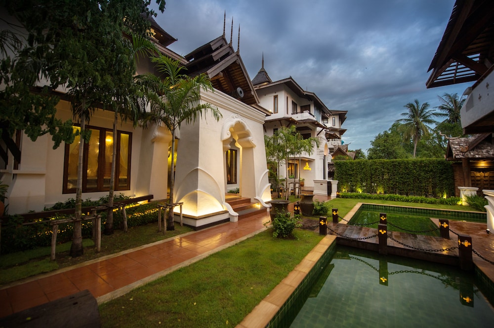 Shinnabhura Historic Boutique hotel — 4-Star Luxury Hotel in Phitsanulok, Thailand