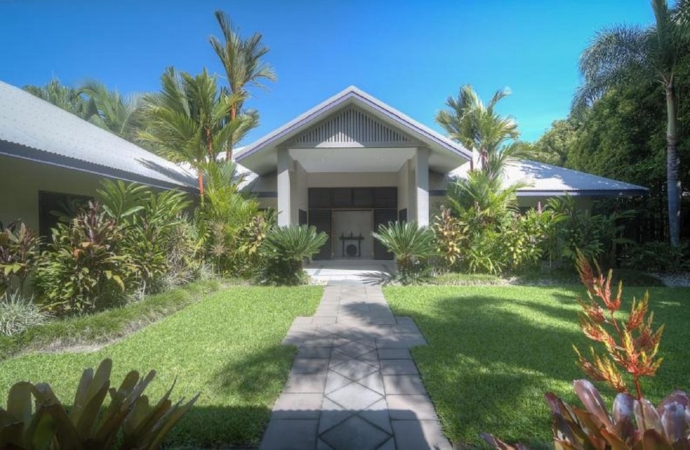 Tranquility By The Course Port Douglas — 4-Star Luxury Hotel in Craiglie, Australia