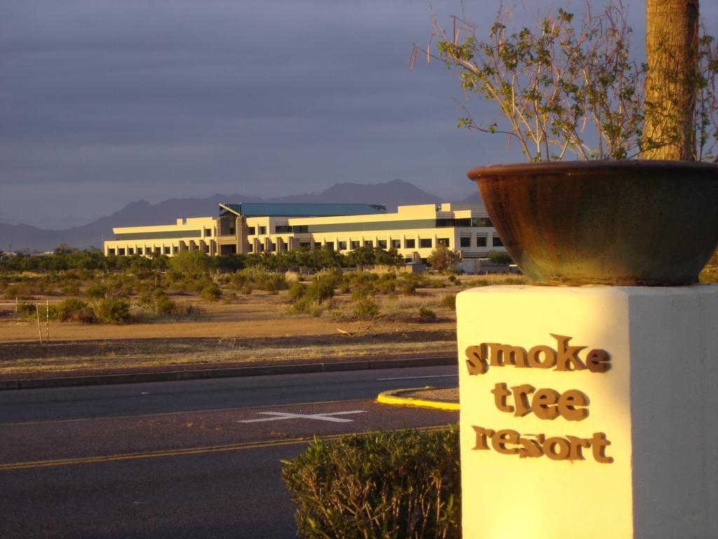 SmokeTree Resort and Bungalows - featured photo