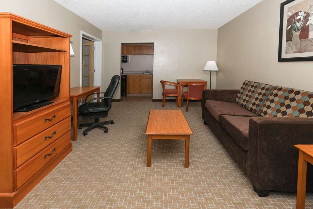 Ramada by Wyndham Odessa Near University of Texas Permian - photo 21