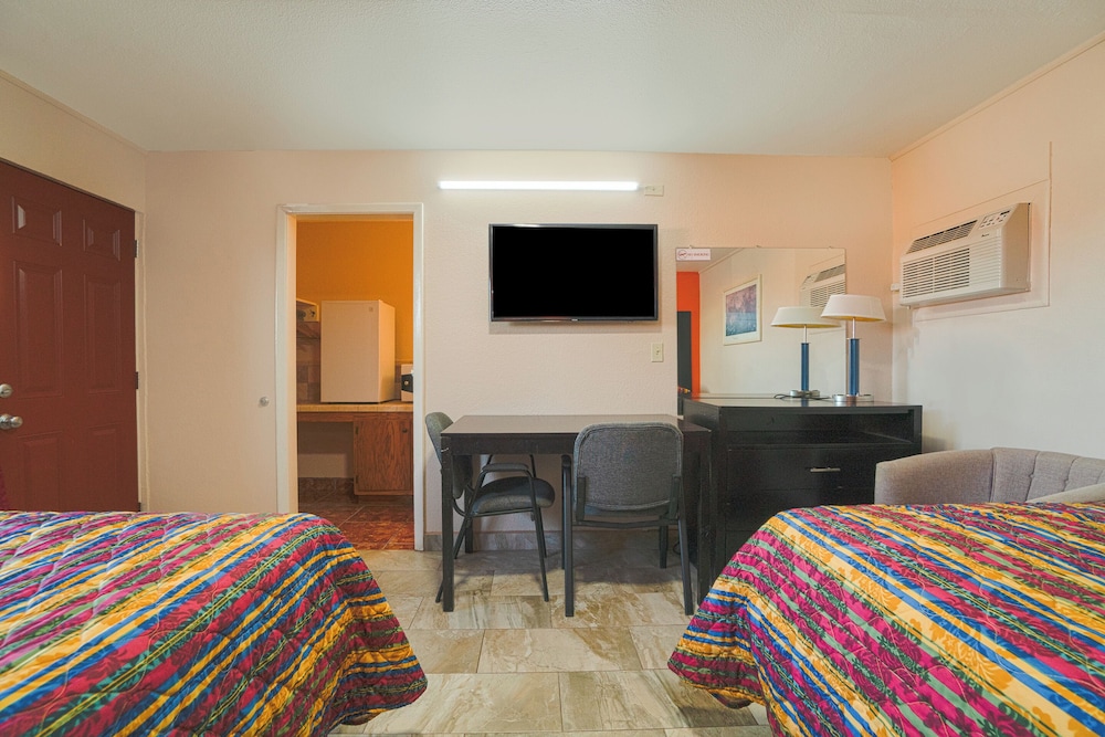 Vali Ho Motel By OYO Weslaco Mercedes - photo 21