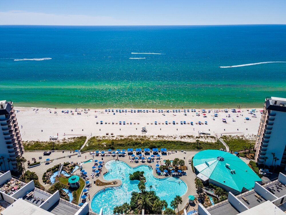 Edgewater Resort by Book That Condo - photo 7