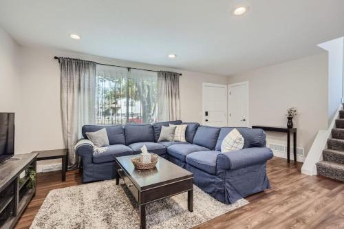 Charming Family Friendly 4bd 2ba Arvada Home — 4-Star Luxury Hotel in Arvada, United States