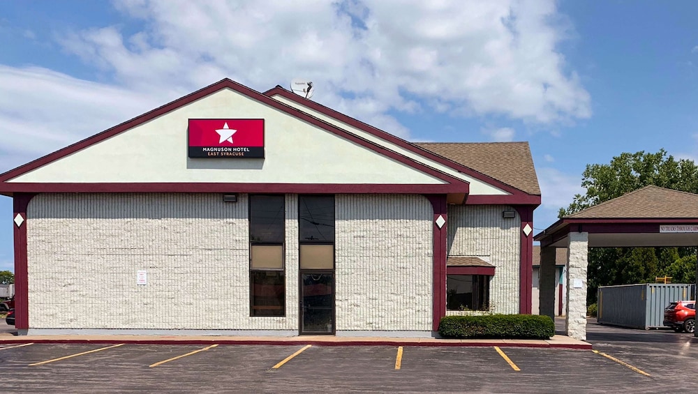 Howard Johnson East Syracuse — hotel in Syracuse