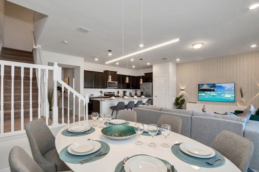 Brand New Home In Top Rated Resort Solterra 5 Bedroom Townhouse by Redawning - photo 43