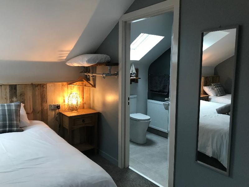 Rostrevor Mountain Lodge And Glamping 17822968 — Rostrevor