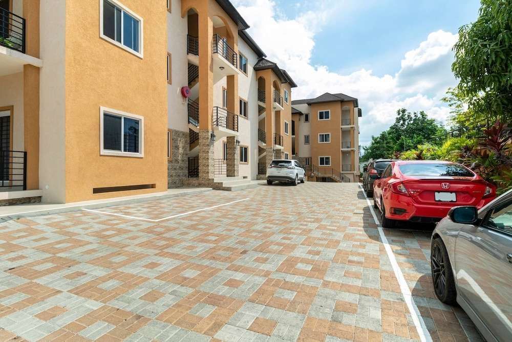 Luxury Living Modern Contemporary Home with Brand New Pool in Manor Park — 4-Star Luxury Hotel in Kingston, Jamaica