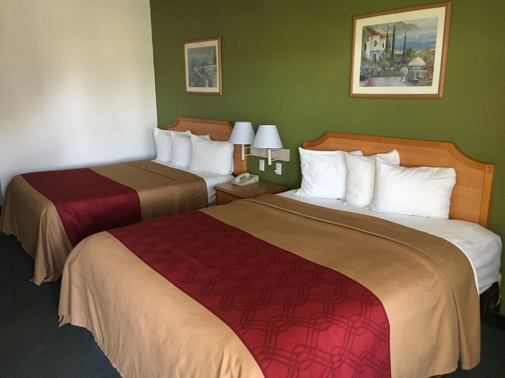 Motel6 Artesia CA - photo 14