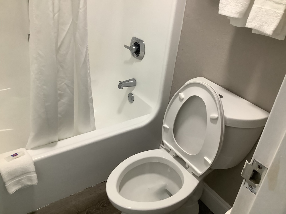Motel 6 Memphis TN East - photo 34