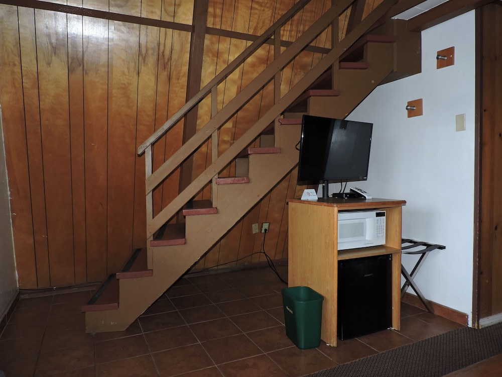 The Ranch Motel - photo 27