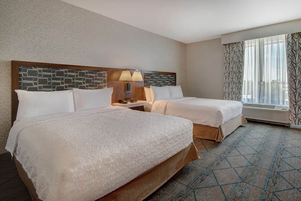Hampton Inn & Suites Sunnyvale Silicon Valley - photo 15