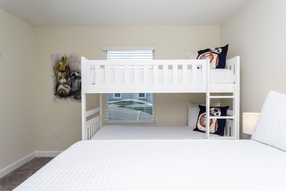 Stunning 4Bd w Pool Close to Disney @ Storey Lake 2881 - photo 4