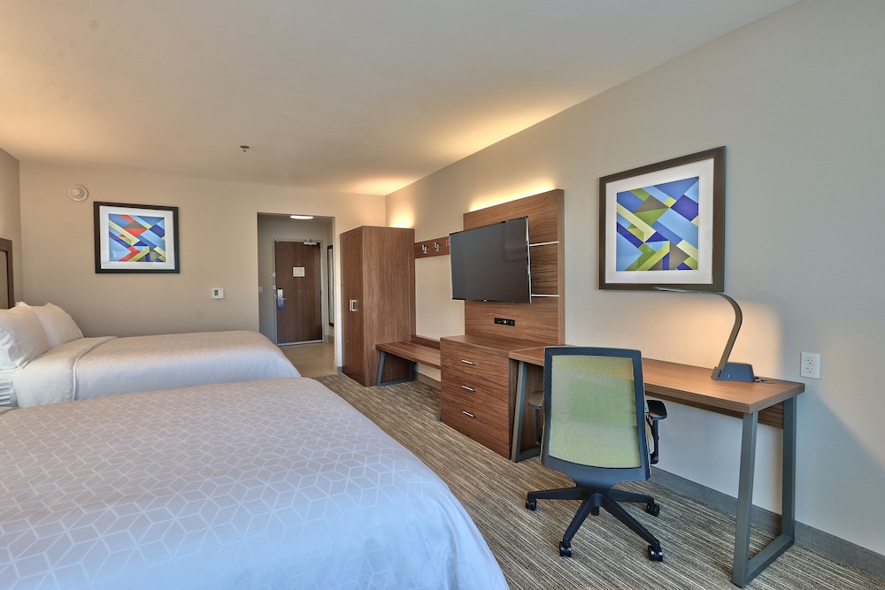 Holiday Inn Express & Suites Albuquerque East by IHG - photo 6