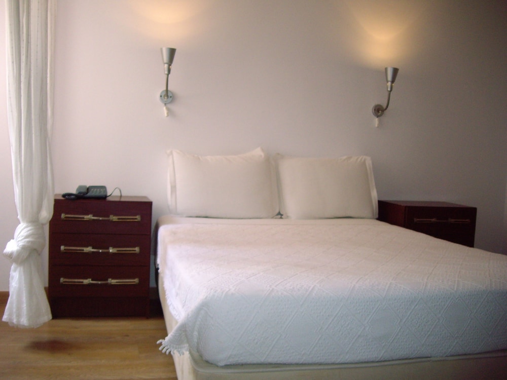 Pensao Residencial Camoes