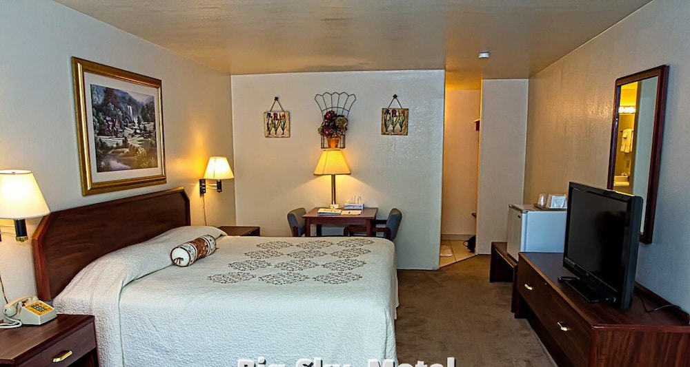 Big Sky Motel - photo 8