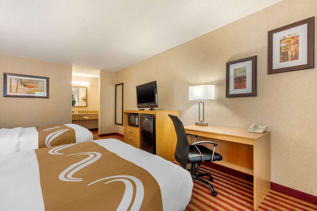 Quality Inn Exit 4 - photo 11