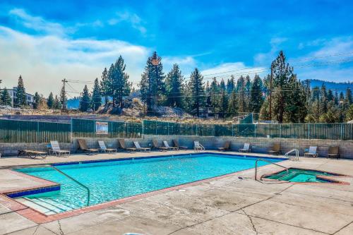 Mountain Serenity near Ski Golf Casino Lake