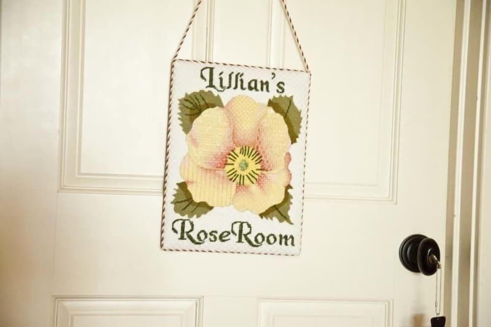 Lillian Farms Bed & Breakfast - photo 24
