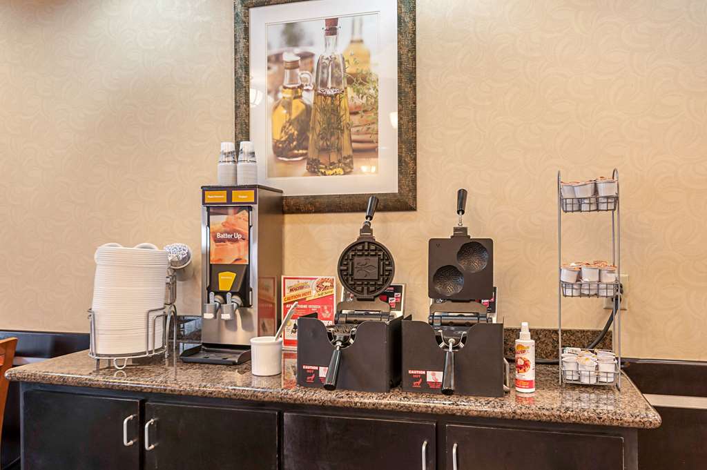 Comfort Suites Sulphur Lake Charles - photo 41