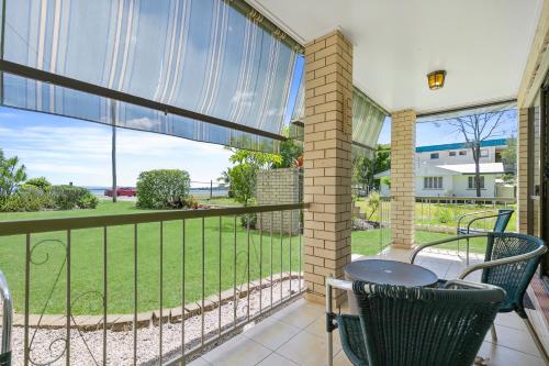 Dolphin View on South Esplanade — 4-Star Luxury Hotel in Bongaree, Australia