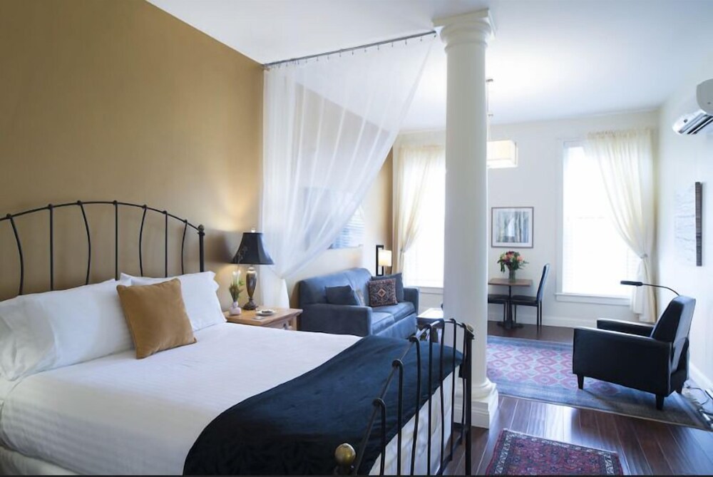 The Barrington - photo 35