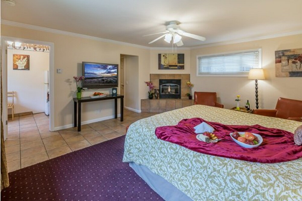 Beach House Inn - photo 13