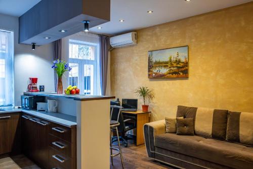 Unde să te cazezi în Centrul Brașovului John Residence Apartamente la 3 Minute de Piața Sfatului cu Opțiune de Parcare — 4-Star Luxury Hotel in Brasov, Romania