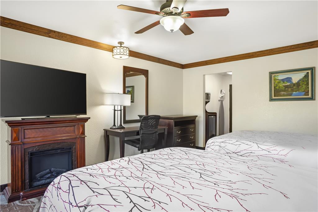 Best Western Plus Yosemite Gateway Inn - photo 42