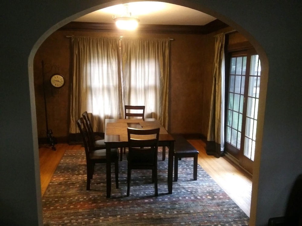 Historic Twin Tudors Inn - photo 39