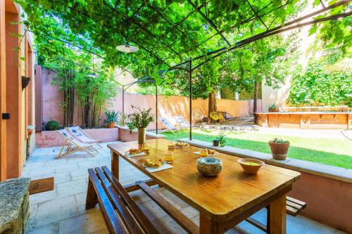 Le GArte du Carmel — 4-Star Luxury Hotel in Carpentras, France