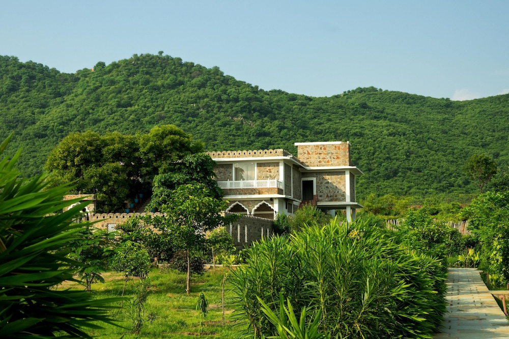 Kutani Bagh Best Hotel In Sariska National Park — Rajgarh