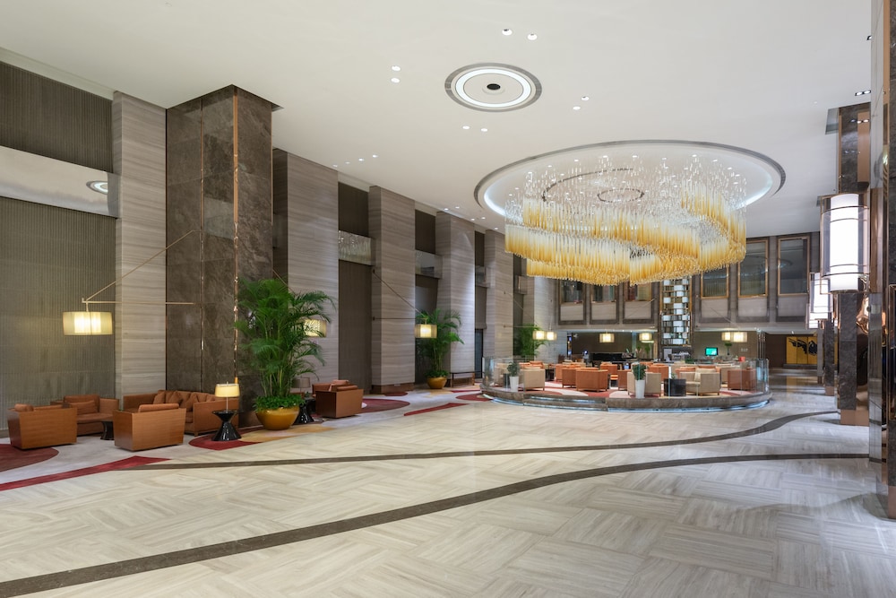 Holiday Inn Shanghai Hongqiao — 4-Star Luxury Hotel in Shanghai, People's Republic of China