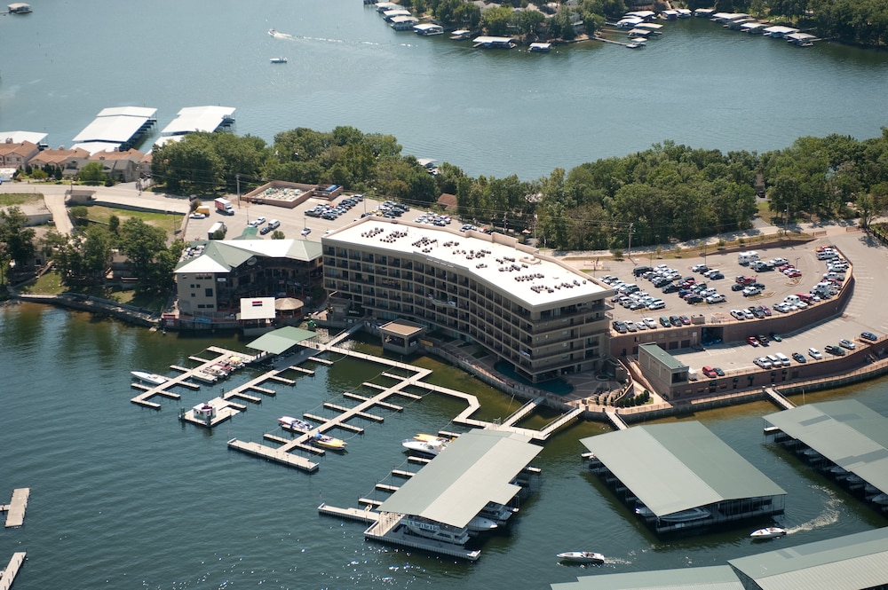 Camden on the Lake Resort & Spa - photo 67