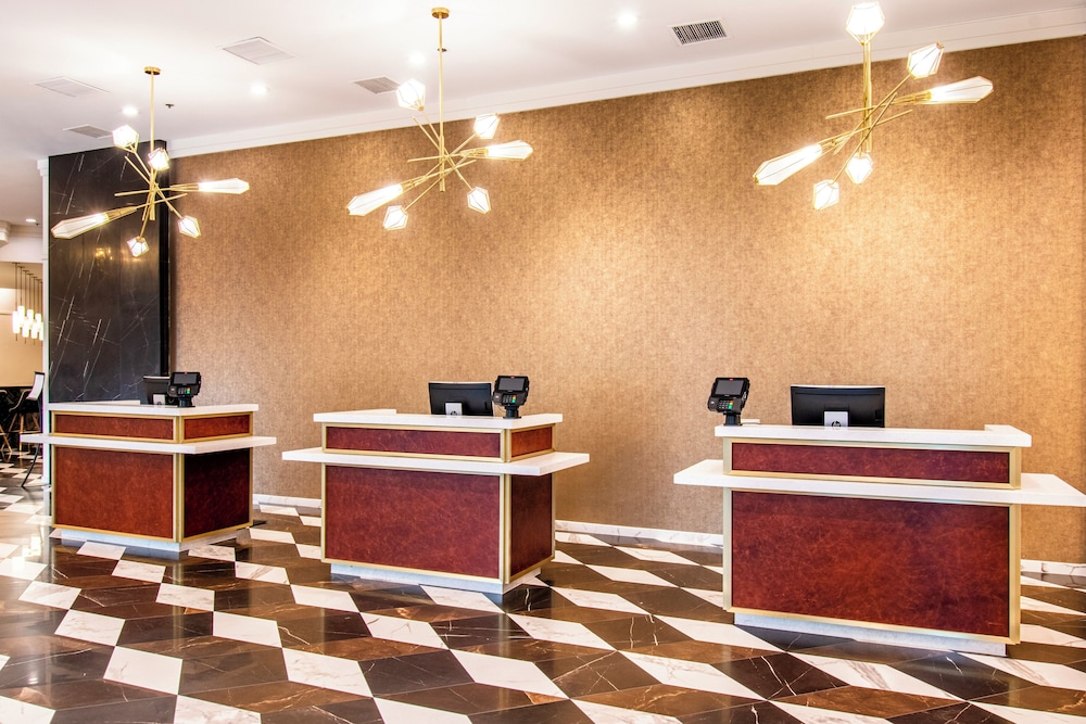 DoubleTree by Hilton San Diego Downtown - photo 2