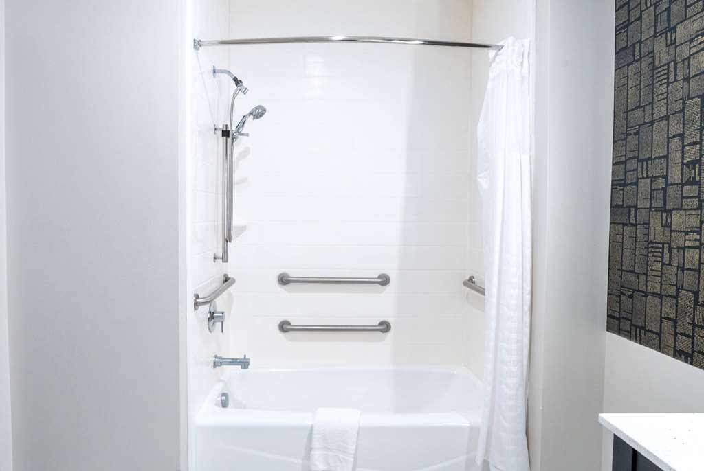 La Quinta Inn & Suites by Wyndham Corpus Christi Southeast - photo 65