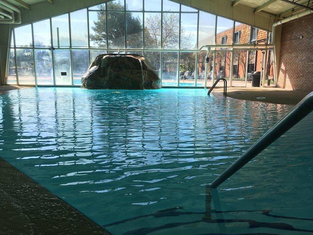 Pheasant Run Resort — Saint Charles — photo 4