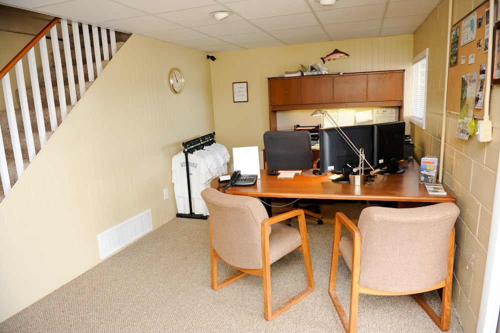 Clear Lake Resort - photo 4