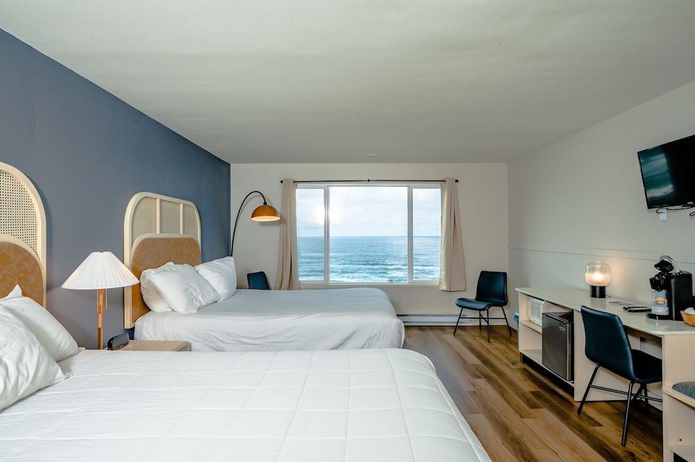 Seagull Beachfront Inn - photo 29