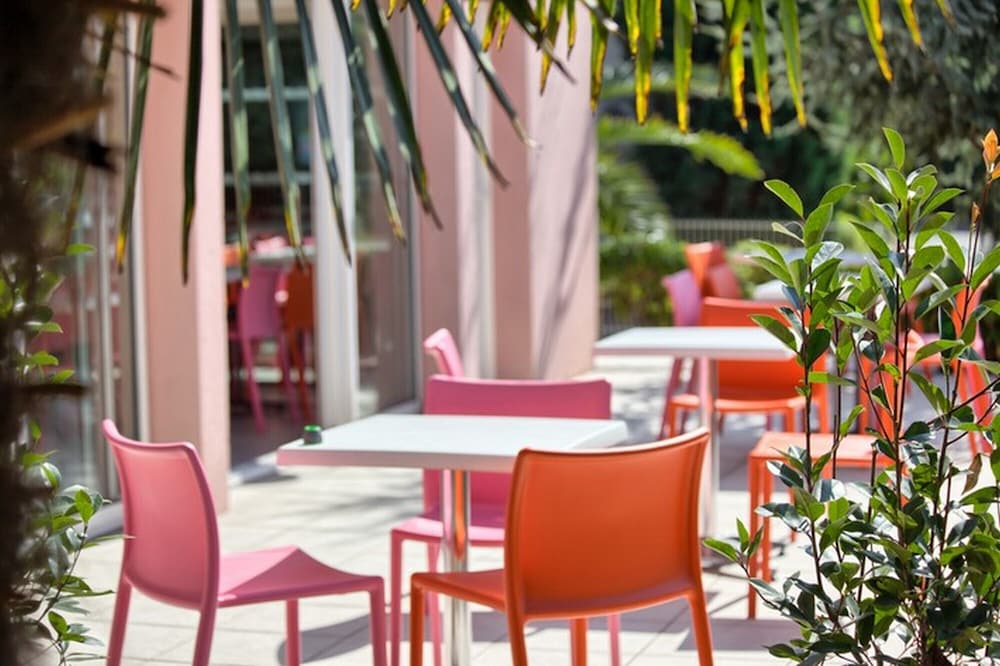 Hotel Formule Club Bordeaux Cenon — hotel in Cenon