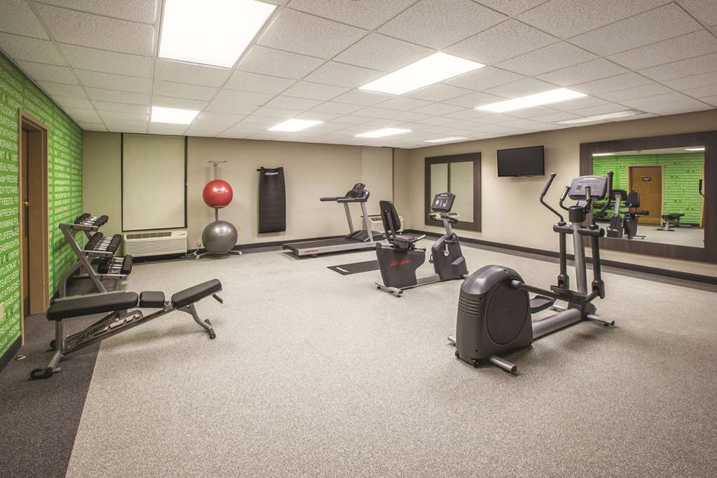 La Quinta Inn & Suites by Wyndham Mechanicsburg Harrisburg - photo 10