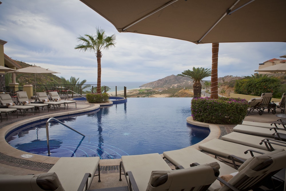 Infinity pool