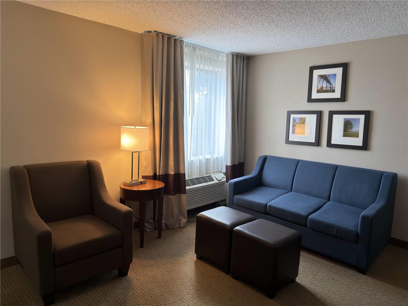 Wingate by Wyndham Utica - photo 14