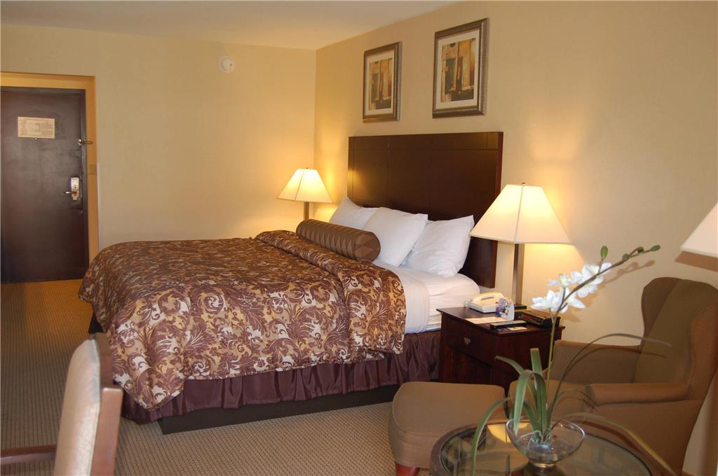Rodeway Inn & Suites East Windsor - photo 19