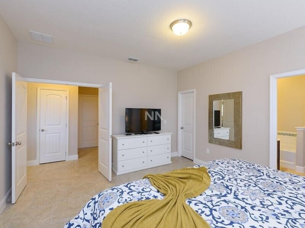 Fv61774 Solterra Resort 5 Bed 4.5 Baths Villa - photo 12