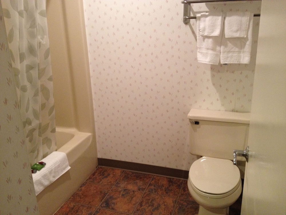 Cedar Hill Lodge - photo 39