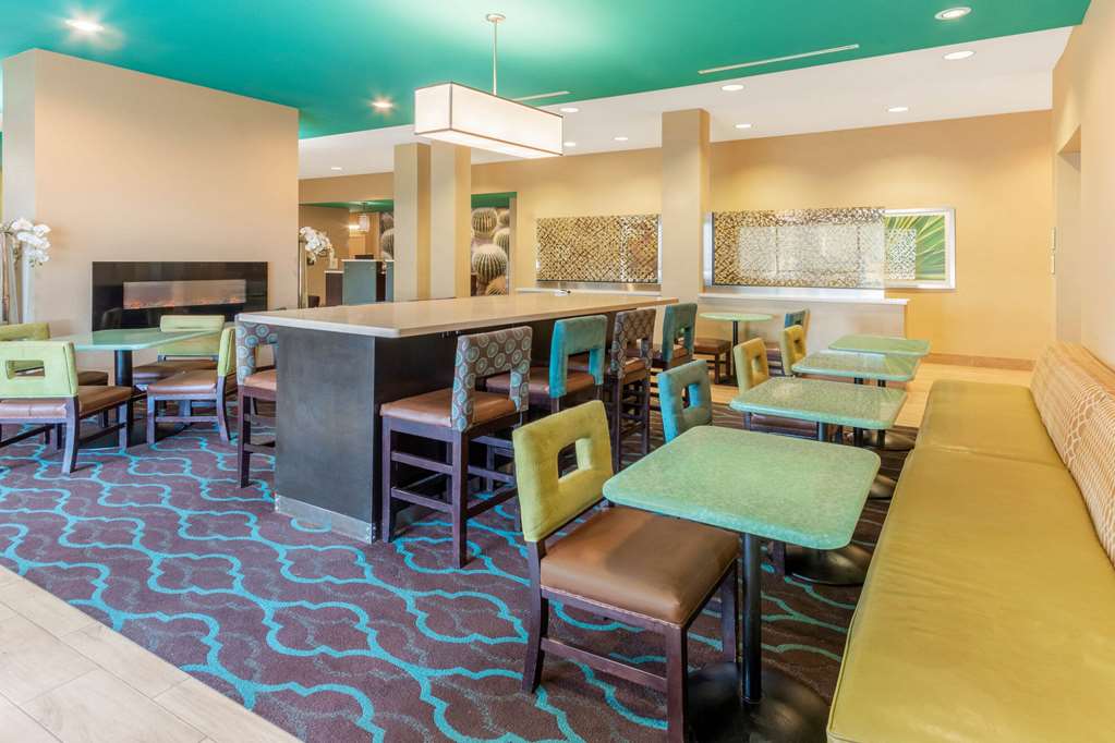 La Quinta Inn & Suites by Wyndham Carlsbad - photo 46